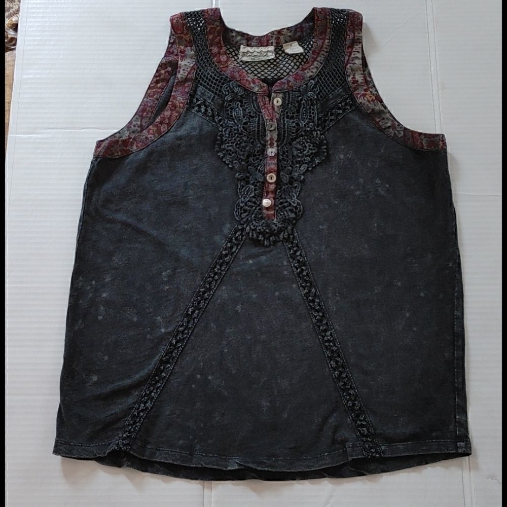 BUCKLE BKE GIMMICKS brand Ladies Medium Stone Wash Black, Paisley& lace